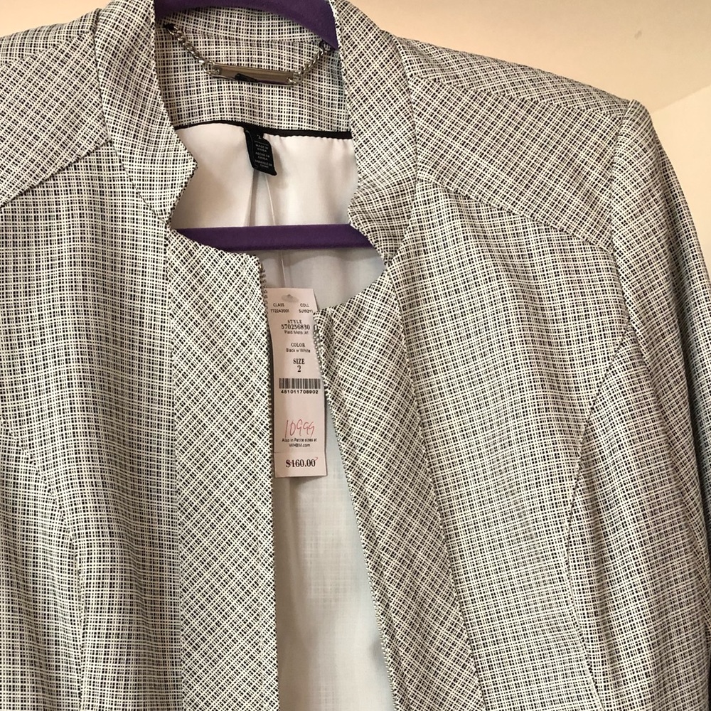 NWT❗️White House Black Market Black & White Pattern Jacket